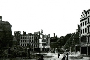 Odbudowa po II wojnie światowej.