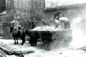 Odbudowa po II wojnie światowej.